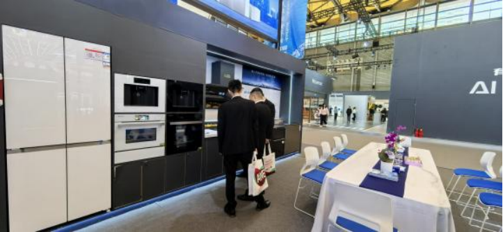 上菱嵌入式新品首发 引领智能冰箱新“食 ”尚爱游戏(ayx)中国网站AWE202